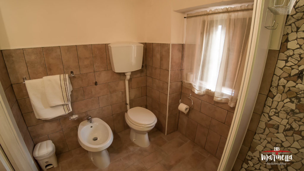 Bagno appartamento Gioia sanitari